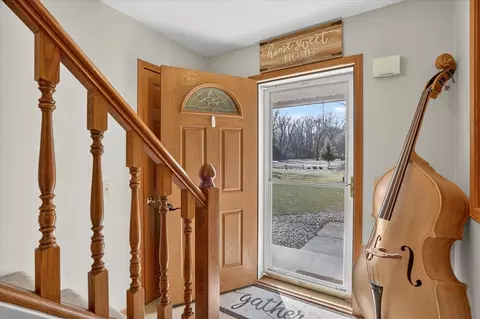 Entry Way - 5454 Vrooman, Jackson, MI 49201 photo 1 of 3