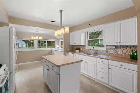 Kitchen - 10494 Tomkinson, Scotts, MI 49088 photo 4 of 4