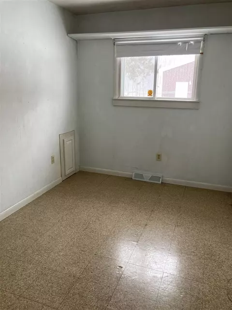 Bedroom - 7737 NE County Line, Riverdale, MI 48877 photo 1 of 9