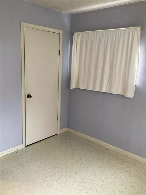 Bedroom - 7737 NE County Line, Riverdale, MI 48877 photo 4 of 9