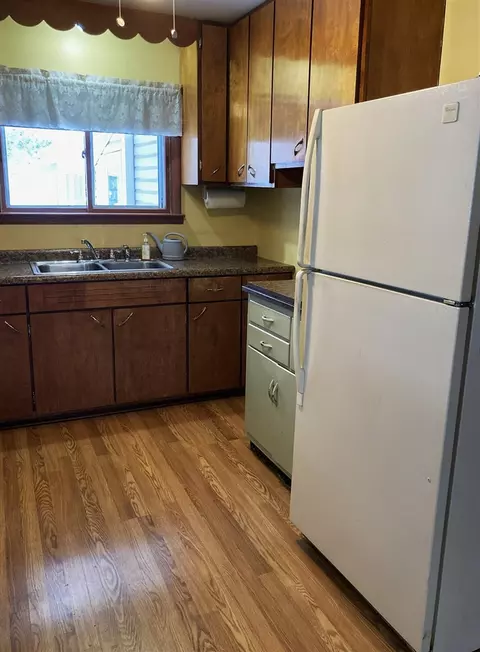 Kitchen - 7737 NE County Line, Riverdale, MI 48877 photo 2 of 4