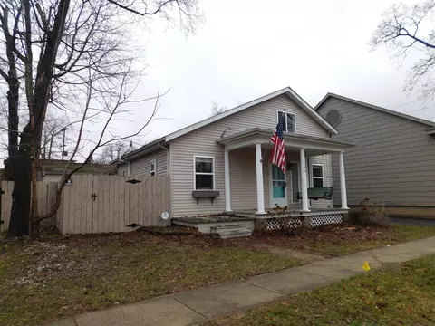 Exterior - 106 S Marshall, Marshall, MI 49068 photo 3 of 8