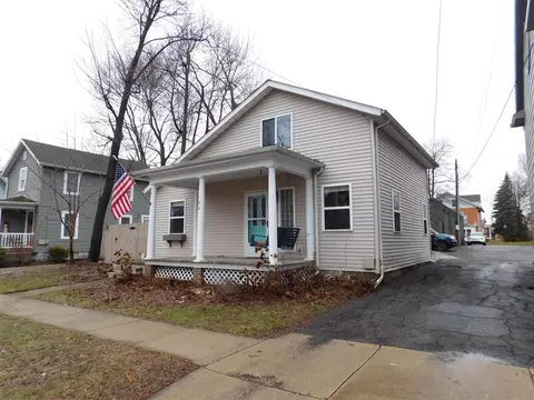 Exterior - 106 S Marshall, Marshall, MI 49068 photo 2 of 8