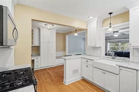 Kitchen - 631 N Linden, Marshall, MI 49068 photo 4 of 5