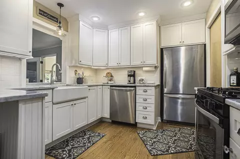 Kitchen - 631 N Linden, Marshall, MI 49068 photo 2 of 5