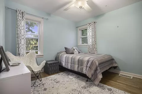 Bedroom - 631 N Linden, Marshall, MI 49068 photo 6 of 8