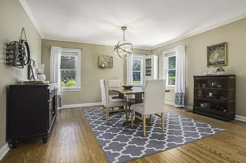 Dining - 631 N Linden, Marshall, MI 49068 photo 2 of 2