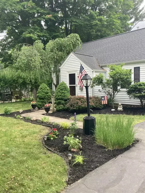 Exterior - 631 N Linden, Marshall, MI 49068 photo 2 of 13