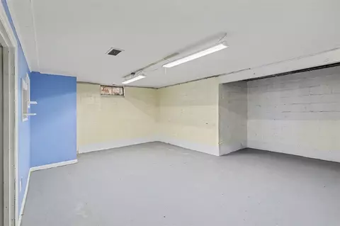 Other - 631 N Linden, Marshall, MI 49068 photo 2 of 4