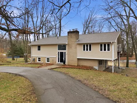 8198 S 24th, Kalamazoo, MI 49048