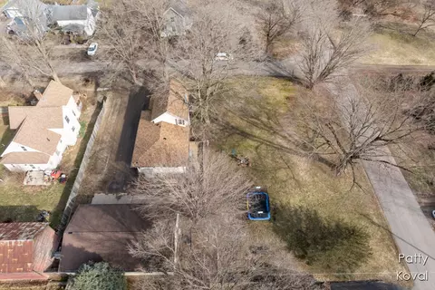 View/Area - 242 S Maple, Freeport, MI 49325 photo 1 of 5