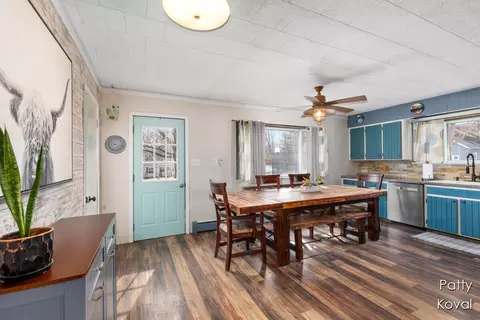 Dining - 242 S Maple, Freeport, MI 49325 photo 1 of 3