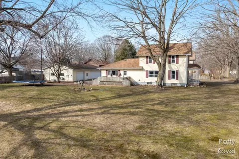 Exterior - 242 S Maple, Freeport, MI 49325 photo 5 of 10