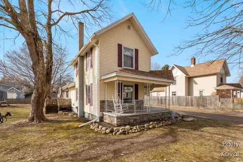 Exterior - 242 S Maple, Freeport, MI 49325 photo 2 of 10