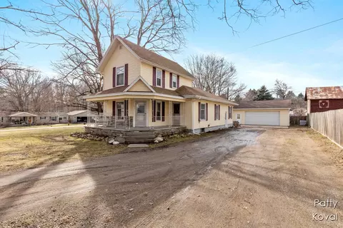 Other - 242 S Maple, Freeport, MI 49325 photo 11 of 14