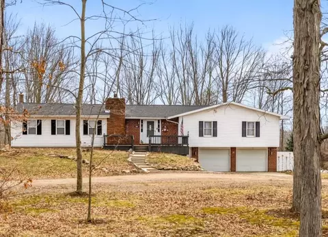 2471 Bankers, Hillsdale, MI 49242
