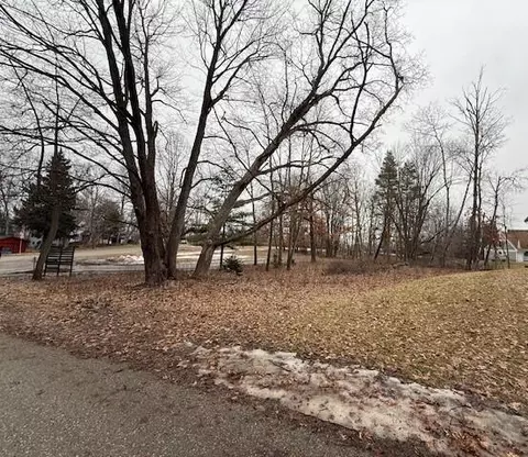 7664 8th, Stanwood, MI 49346