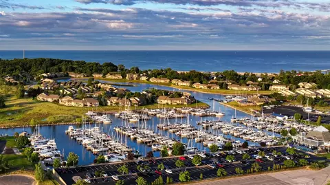 3429 Fulton 142 #SLIP F13, Muskegon, MI 49441