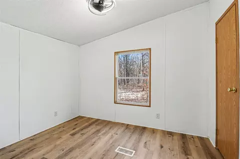 Bedroom - 5238 Tilmann, Weidman, MI 48893 photo 2 of 3