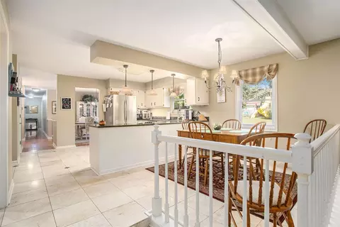Entry Way - 5345 Squires Mnr, Jackson, MI 49201 photo 2 of 3