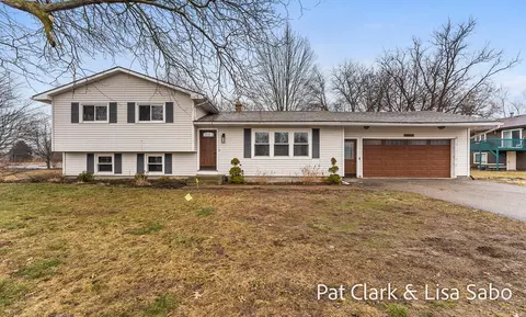 12826 Riley, Holland, MI 49424