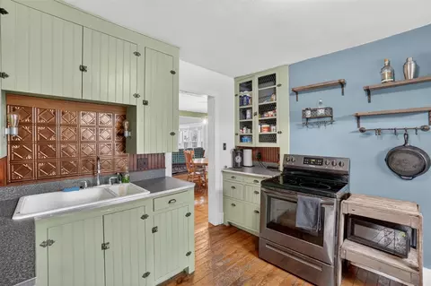Kitchen - 229 S Jeffery, Ithaca, MI 48847 photo 4 of 4