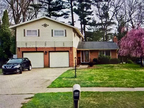 2471 Norcrest, Norton Shores, MI 49441
