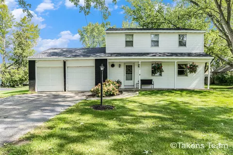 4223 Burton, Grand Rapids, MI 49546