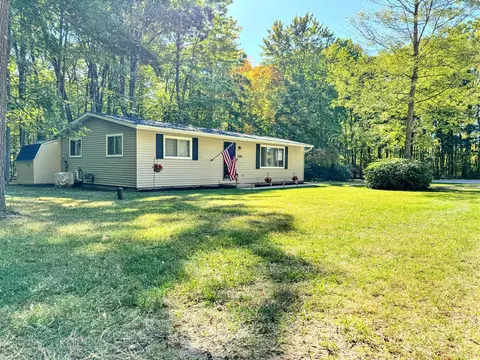 12165 Chinook, Stanwood, MI 49346