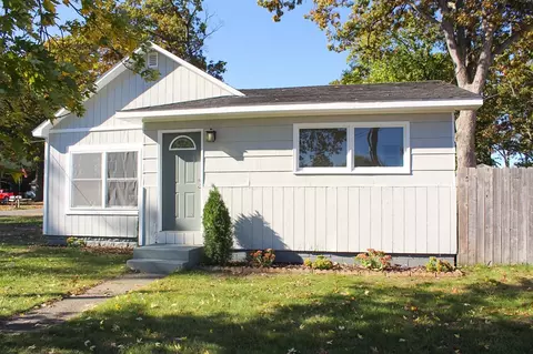 1099 Shonat, Muskegon, MI 49442