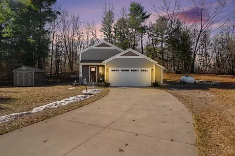 740 W River Hls, Newaygo, MI 49337