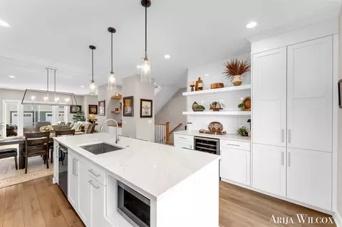 Kitchen - 643 Greenslate, Ada, MI 49301 photo 5 of 9
