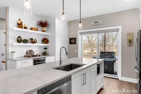 Kitchen - 643 Greenslate, Ada, MI 49301 photo 7 of 9