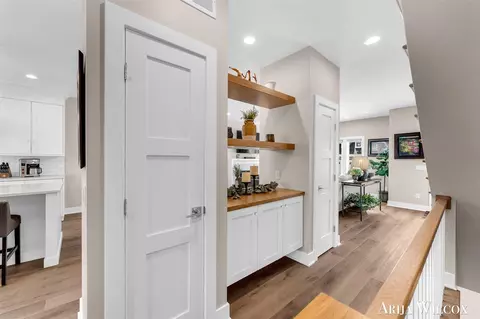 Entry Way - 643 Greenslate, Ada, MI 49301 photo 4 of 7