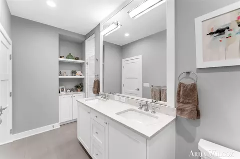 Bath - 643 Greenslate, Ada, MI 49301 photo 2 of 6
