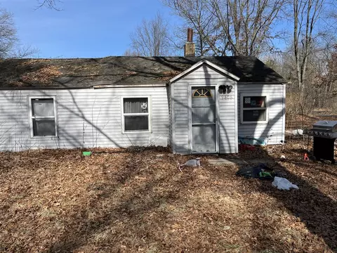 9806 7 Mile, Belding, MI 48809