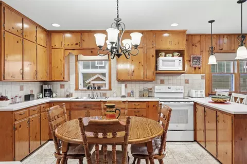 220 N Douglas, Bronson, MI 49028 photo 11