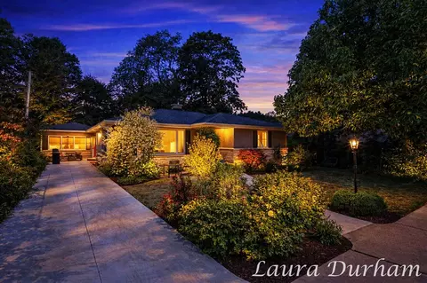 526 Butler, Saugatuck, MI 49453
