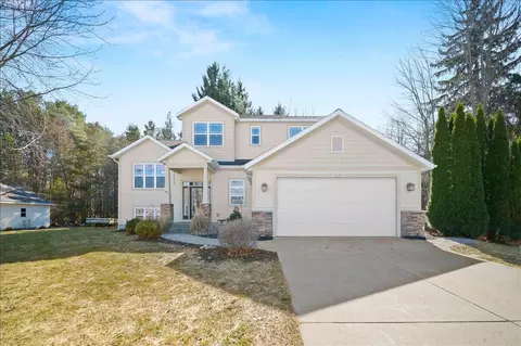 863 Cedar Woods, Muskegon, MI 49441