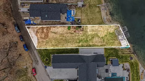 1605 S Crooked Lk, Kalamazoo, MI 49009