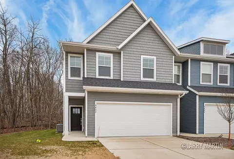 4802 Hidden Riv #48, Grandville, MI 49418