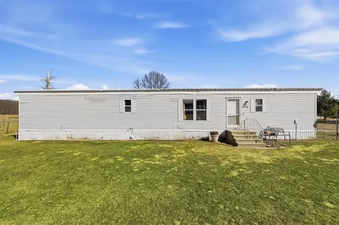 15210 Myers Lk, Cedar Springs, MI 49319