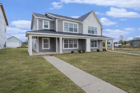 883 Main, Holland, MI 49423