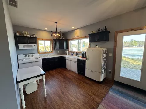 Kitchen - 3382 Pinecrest, Gladwin, MI 48624 photo 4 of 6