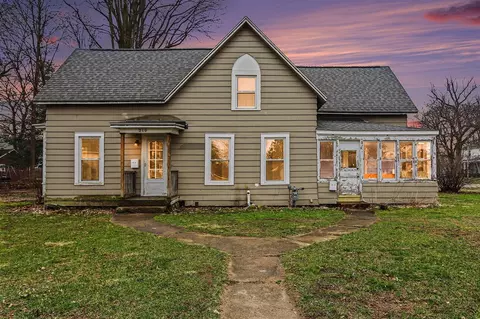 210 W Bennett, Three Rivers, MI 49093