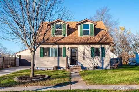187 Washington, Saranac, MI 48881