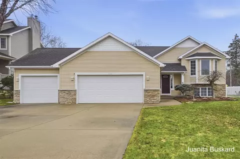 5211 Virginia, Wyoming, MI 49418