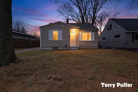 825 Stevens, Muskegon, MI 49442