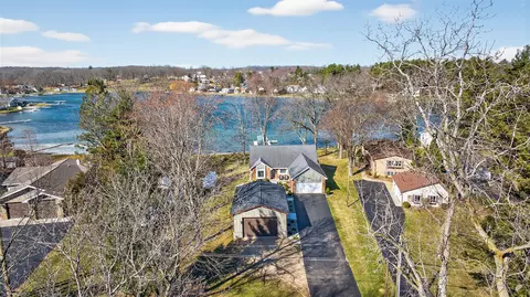 242 Steves Scenic, Horton, MI 49246