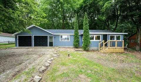 8324 Je Ne Be, Rockford, MI 49341